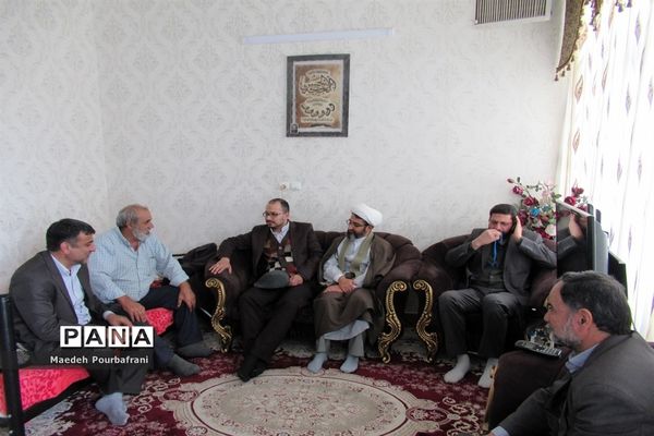 سلام  ویژه رهبر معظم انقلاب به جانبازان نایینی ابلاغ شد