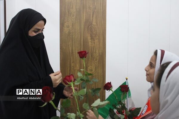 گرامیداشت هفته تربیت اسلامی و روز امور تربیتی توسط دانش‌آموزان استان بوشهر