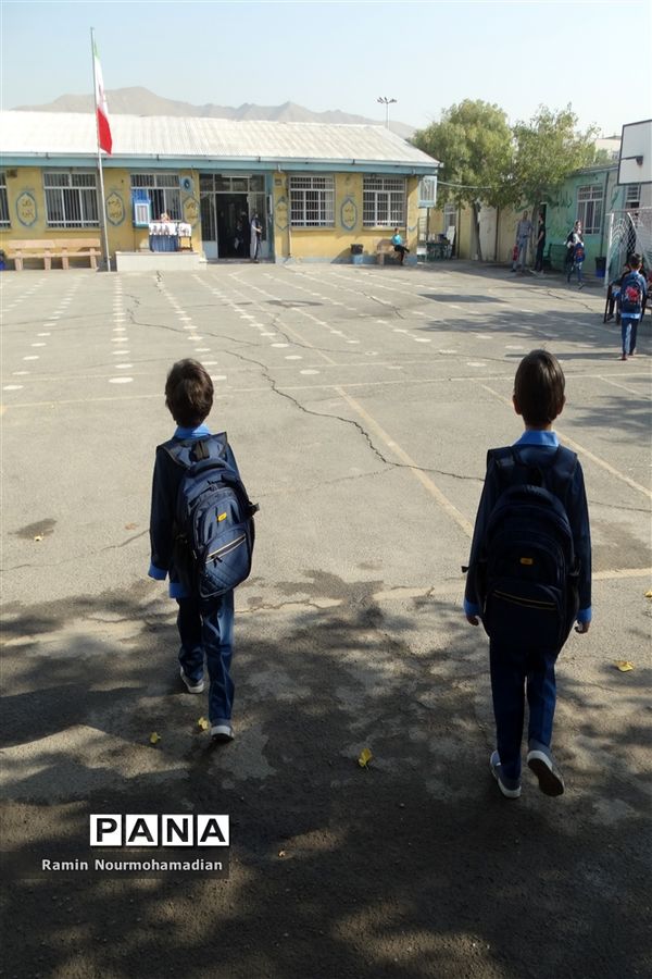 آغاز سال تحصیلی با شور و نشاط دانش‌آموزان در منطقه 9