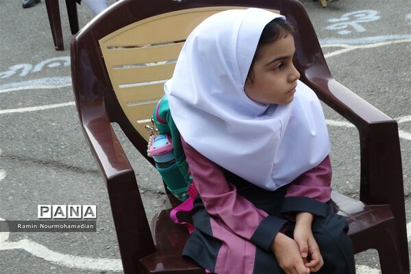 آغاز سال تحصیلی با شور و نشاط دانش‌آموزان در منطقه 9