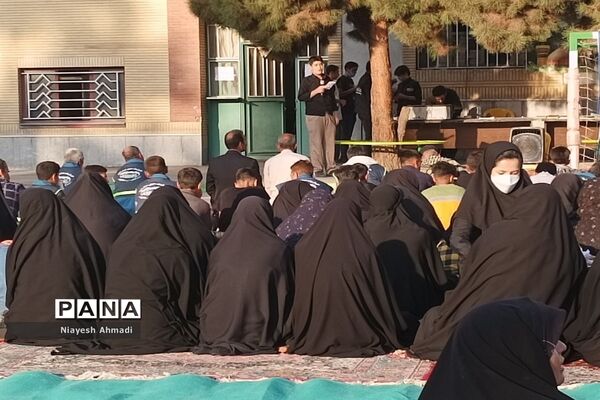 شوق حضور و خدمت به زائران پیاده امام مهربانی‌ها