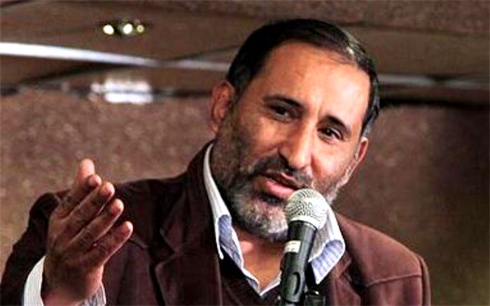 علیرضا قزوه: اگه صدا و سیما نبود، در پایین برره باید بز می‌چراندی