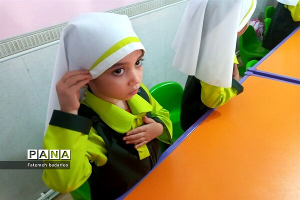 برگزاری مراسم جشن شکوفه‌ها در ناحیه دو بهارستان