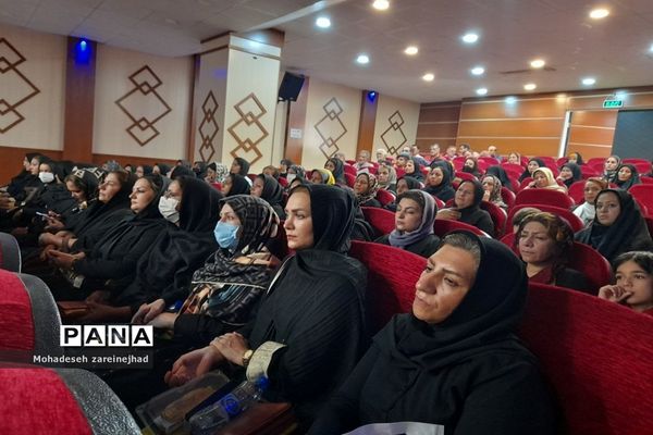 همایش سفیران مهر ویژه رانندگان سرویس مدارس شهرستان قرچک