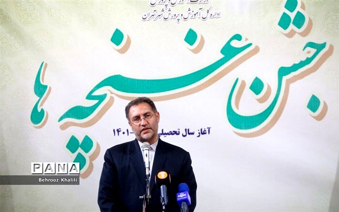 ‌مردمی‌سازی در گرو مردمی‌بودن و لازمه مردمی‌بودن؛ مردم‌داری است