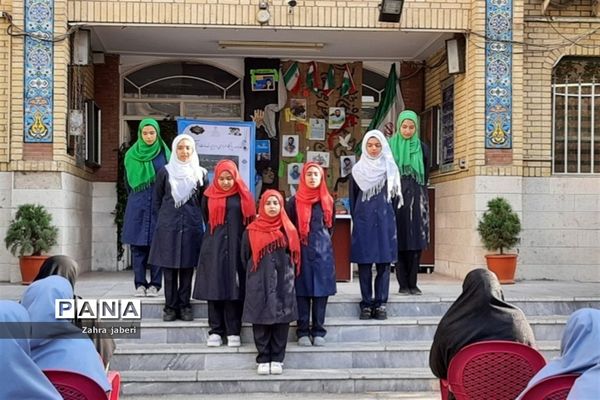 آیین بازگشایی نمادین مدارس منطقه ۱۳ تهران برای دانش‌آموزان ورودی پایه هفتم