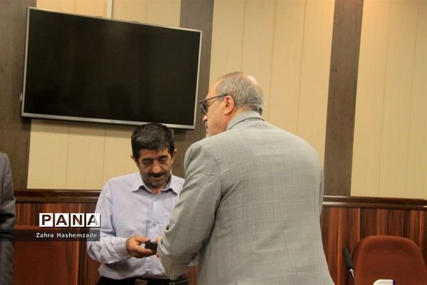 بزرگداشت هفته دفاع مقدس در آموزش و پرورش ناحیه یک شهرری