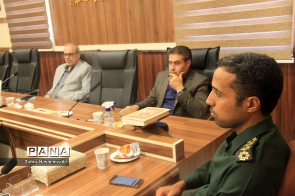 بزرگداشت هفته دفاع مقدس در آموزش و پرورش ناحیه یک شهرری