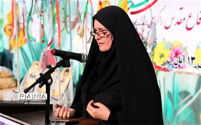 نوآموزان کرمانشاهی از امروز کلاس‌های درس خود را به صورت رسمی آغاز کردند
