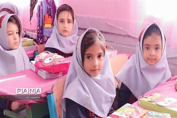 برگزاری آیین نمیادین زنگ شکوفه‌ها در شهرستان کلات