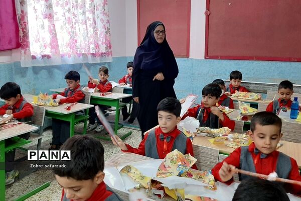 برگزاری جشن غنچه‌ها در آموزش و پرورش رودهن