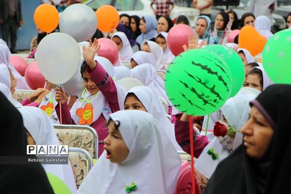 آیین استانی جشن شکوفه‌ها در اورمیه