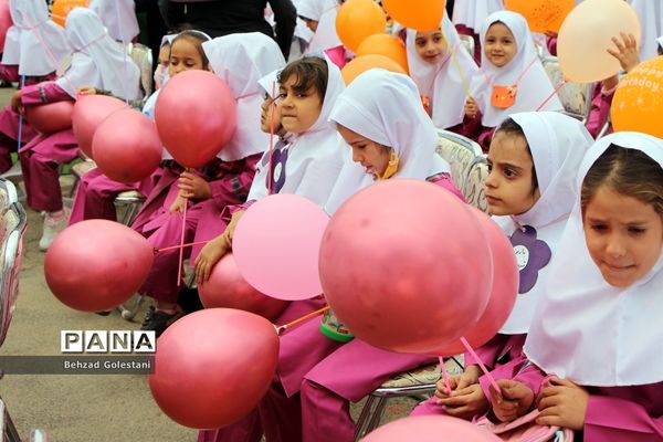 آیین استانی جشن شکوفه‌ها در اورمیه