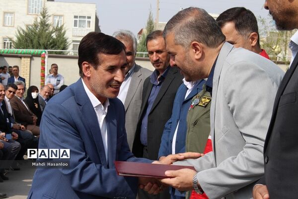 جشن شکوفه‌ها ویژه دانش‌آموزان اول ابتدایی در زنجان