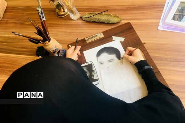 برپایی نمایشگاه با موضوع دفاع مقدس در آموزش و پرورش ملارد