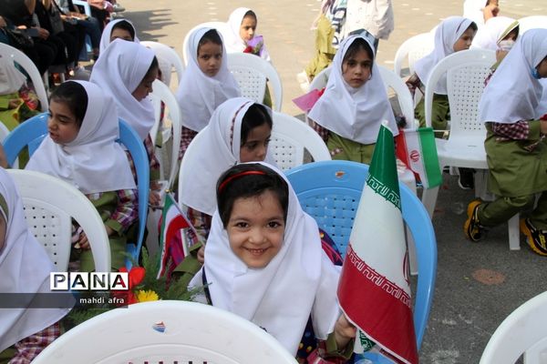 نواختن زنگ استانی شکوفه‌های حسینی در بهبهان