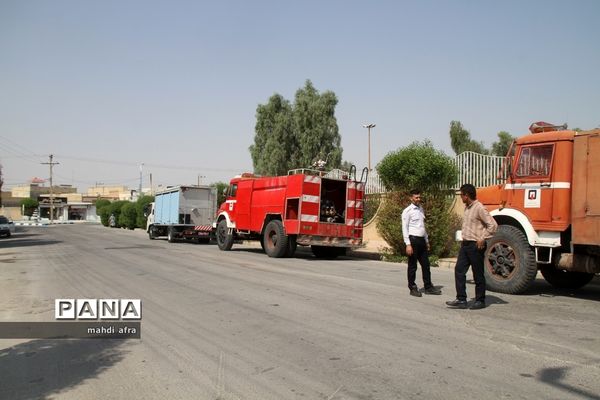 نواختن زنگ استانی شکوفه‌های حسینی در بهبهان