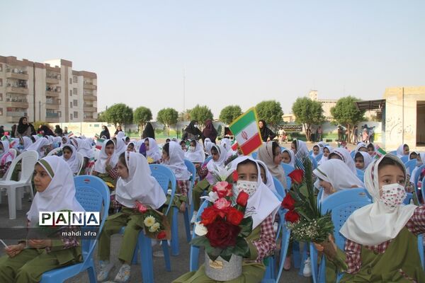 نواختن زنگ استانی شکوفه‌های حسینی در بهبهان