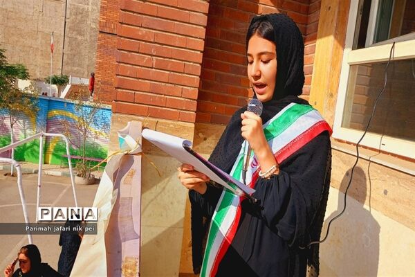 برگزاری جشن شکوفه‌ها در دبستان دخترانه گل‌نرگس شهرستان قرچک