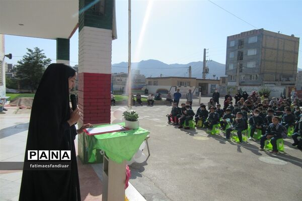 برگزاری مراسم جشن شکوفه‌ها در فیروزکوه