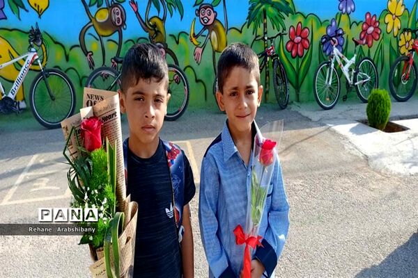 جشن شکوفه‌ها در آباده