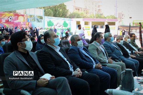 نواختن زنگ شکوفه‌های حسینی در ناحیه 2 اهواز