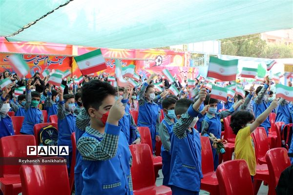 نواختن زنگ شکوفه‌های حسینی در ناحیه 2 اهواز