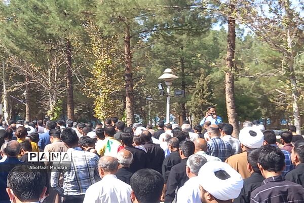 تظاهرات مردم کاشمر در محکومیت اشرار و فتنه‌گران
