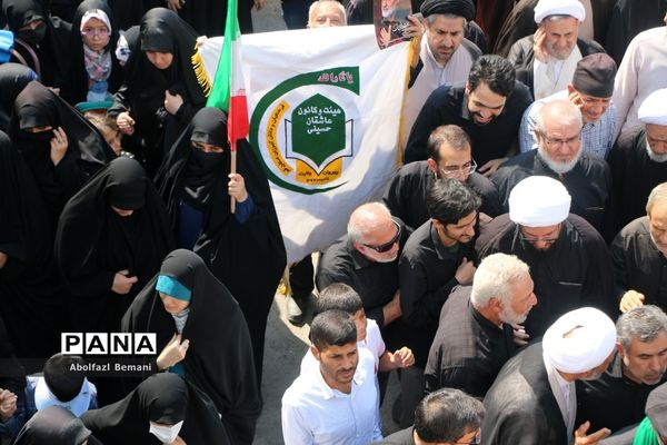 خروش انقلابی مردم قم علیه اغتشاشگران