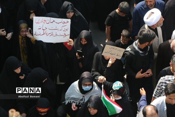 خروش انقلابی مردم قم علیه اغتشاشگران