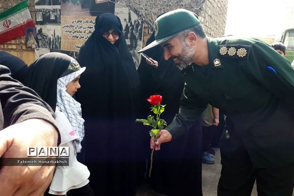 خروش انقلابی مردم قم علیه اغتشاشگران