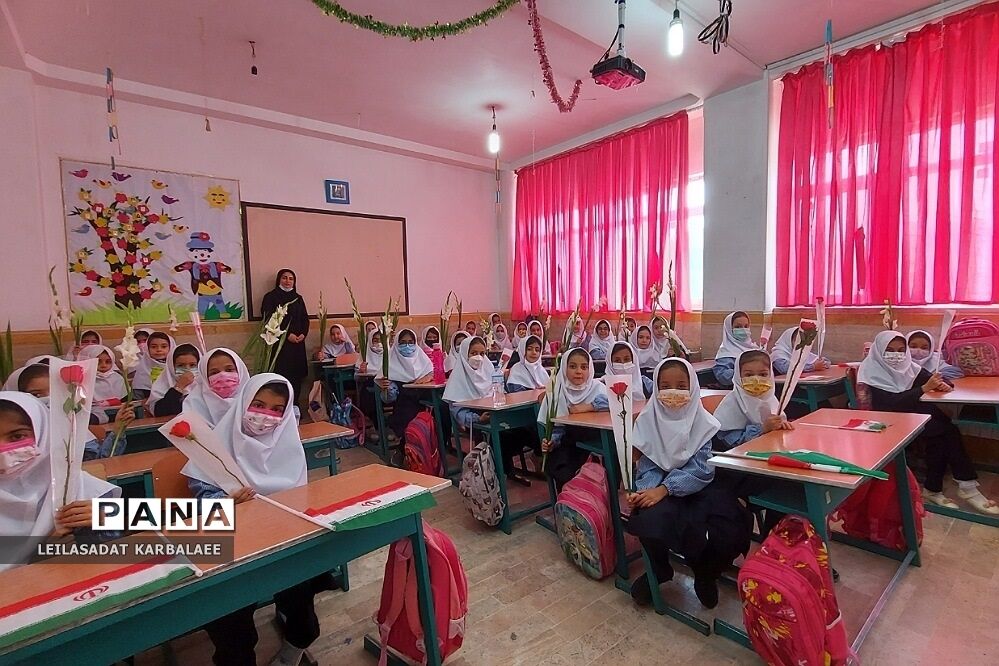 زنگ آغاز سال تحصیلی جدید در مدارس فشافویه