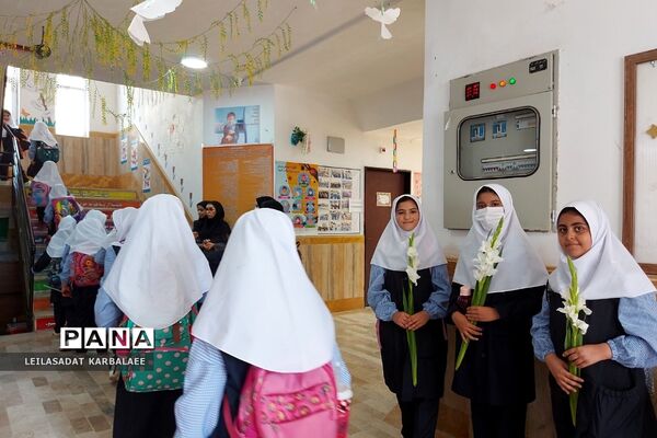 زنگ آغاز سال تحصیلی جدید در مدارس فشافویه