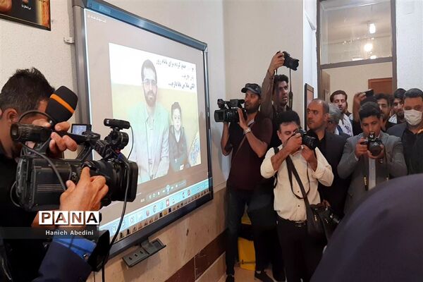 نواخته‌شدن زنگ آغاز سال تحصیلی و هفته دفاع مقدس در مدارس استان فارس