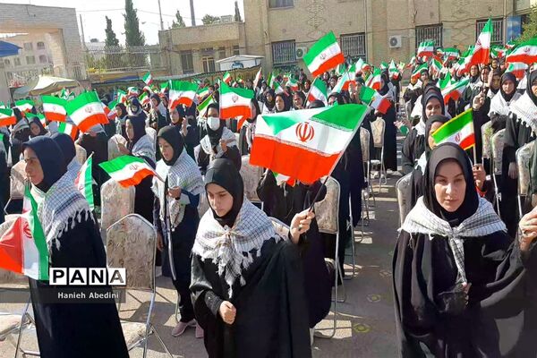 نواخته‌شدن زنگ آغاز سال تحصیلی و هفته دفاع مقدس در مدارس استان فارس