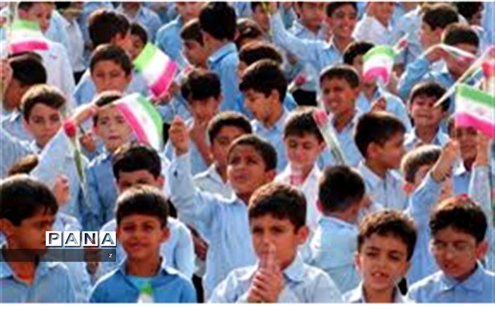 حضور دانش‌آموازن در مدارس زندگی دوباره به شهرها داده است