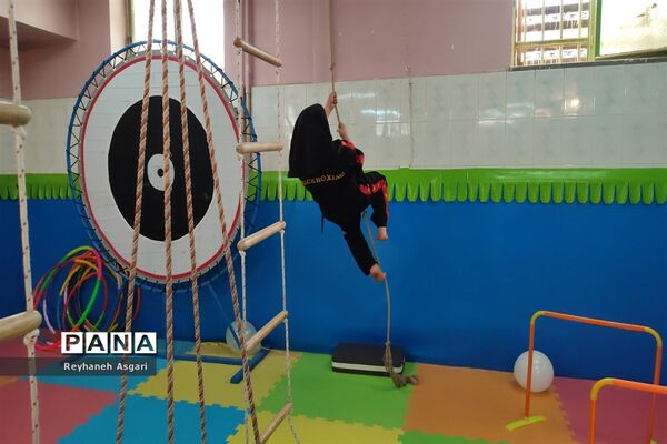 آیین نواختن زنگ مهر در شهرستان قرچک