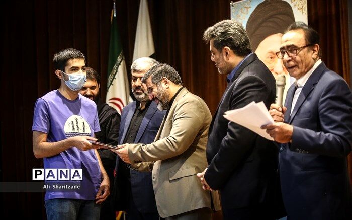 اسلامی: تکمیل ۲۰ هنرستان در دستور‌کار وزارت ارشاد قرار گرفته است