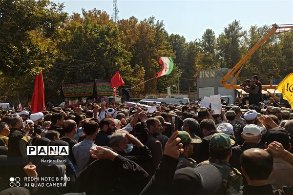 راهپیمایی علیه اقدامات آشوبگرانه