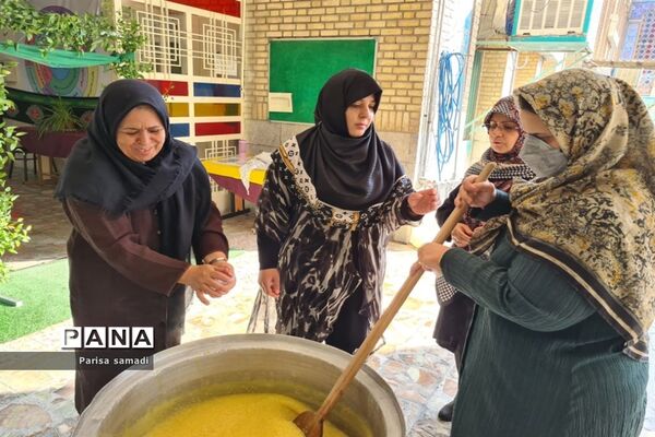 ‌زنگ مهر در دبیرستان زینبیه منطقه ۱۳ با حضور پرشور دانش‌آموزان نواخته شد