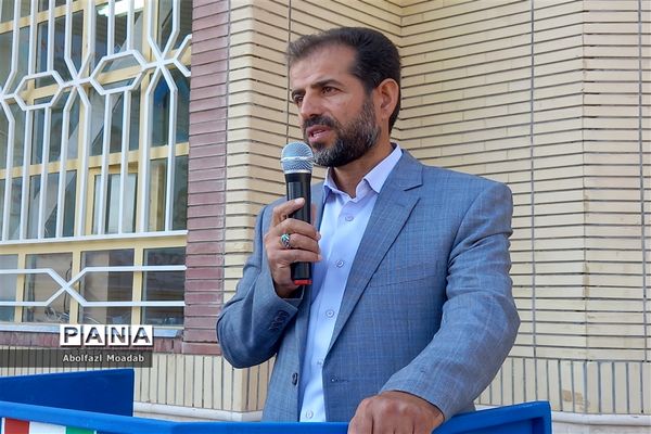 آغاز سال تحصیلی جدید در دبیرستان نمونه آیت‌الله خامنه‌ای کاشمر