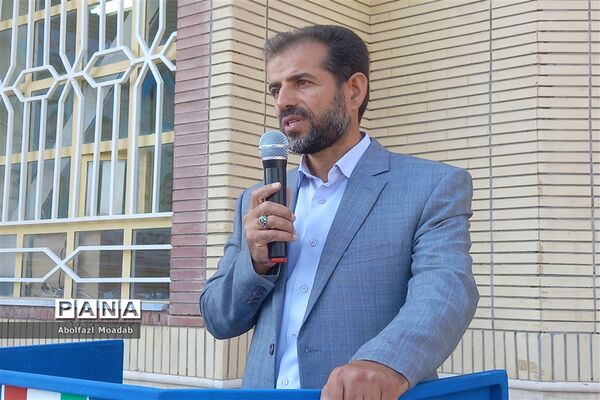 آغاز سال تحصیلی جدید در دبیرستان نمونه آیت‌الله خامنه‌ای کاشمر