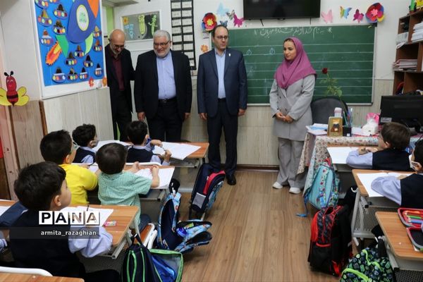 بازگشایی دبستان‌های غیر دولتی منطقه ٣