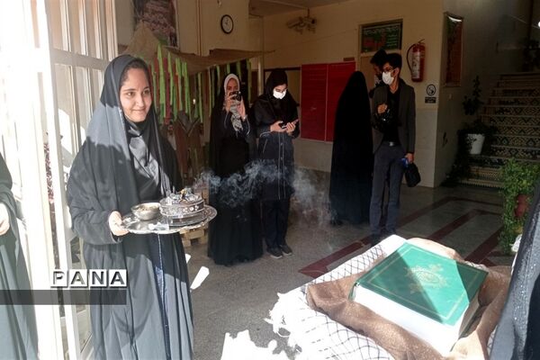 نواخته شدن زنگ مهر و مقاومت در هنرستان فنی و حرفه‌ای آیت‌الله خامنه‌ای شهرستان فریدن