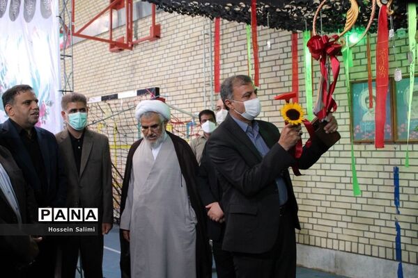 آیین نواختن زنگ بازگشایی مدارس در هرمزگان