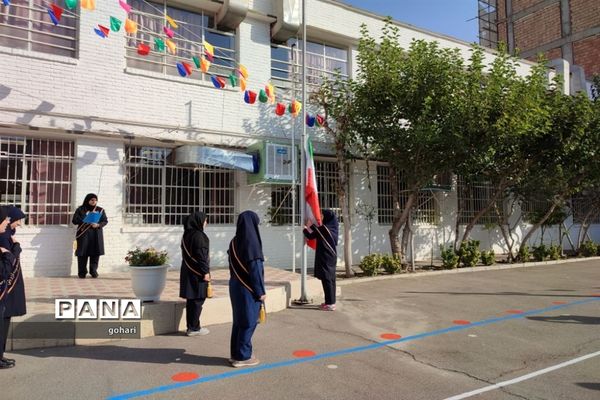 مراسم بازگشایی در دبیرستان شهیده معصومه قزوینی  منطقه ۱۳