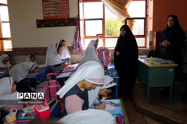 بازدید معاون وزیر آموزش و پرورش از مدارس آذربایجان غربی
