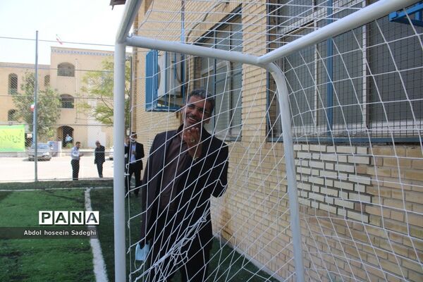 افتتاح زمین چمن دبیرستان دکتر شریعتی  بوشهر