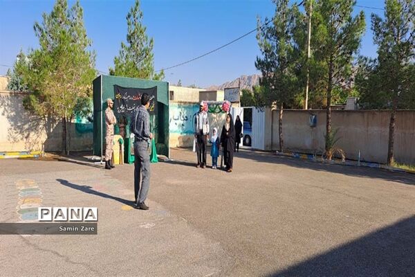 نواخته شدن زنگ آغاز سال تحصیلی در مدارس سورمق