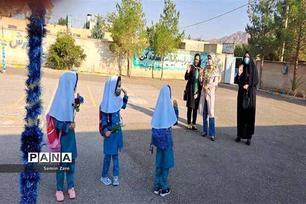 نواخته شدن زنگ آغاز سال تحصیلی در مدارس سورمق